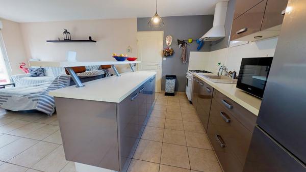 MAISON de PLAIN-PIED - 3 Chambres.94 m². Marcillac (33860)