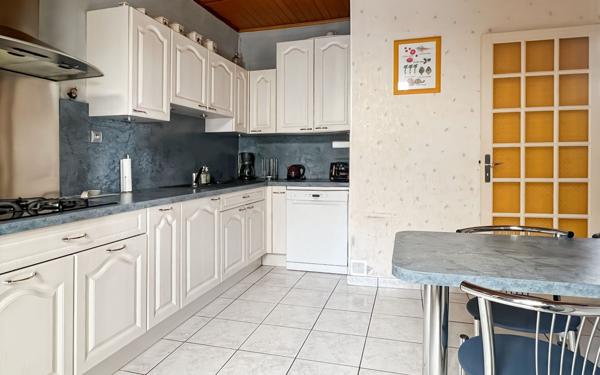 Maison à vendre    5 pièces • 121,51 m2 Nantes