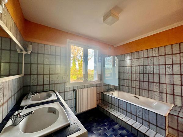 MAISON 128m² - 5 CHAMBRES - TERRAIN 960m²- GRANDCHAMP DES FONTAINES