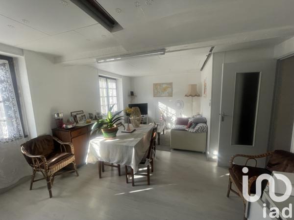Maison à vendre 4 pièces 100 m² Saint-Pantaléon-de-Larche