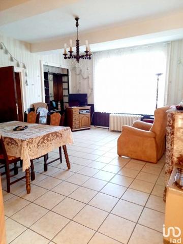 Maison 5 pièces de 118 m² à Jeumont (59460)