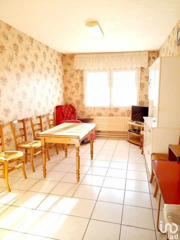 Maison 5 pièces de 118 m² à Jeumont (59460)