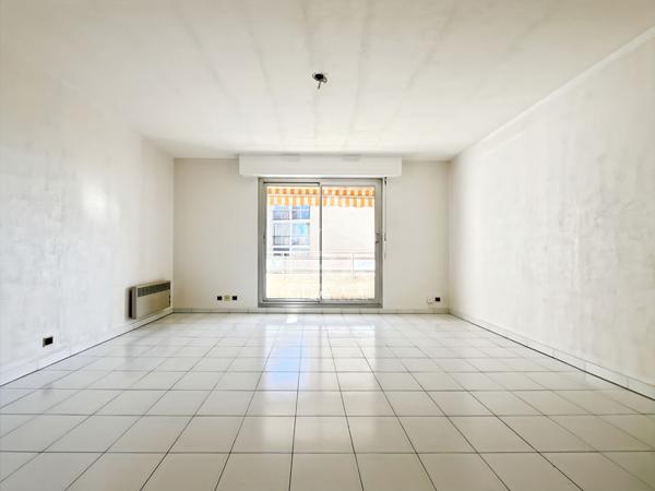 47m2 -Terrasse - St just - 13013