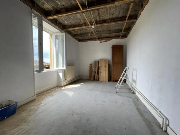 Maison à vendre à Saint-Martin-d'Août (26330)