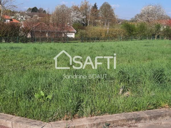 Libre constructeur, terrain à bâtir de 1030 m², viabilisé, secteur Saint Trivier de Courtes