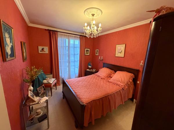 MAISON 4 CHAMBRES - GARAGE - TERRAIN