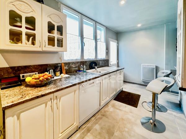 À VENDRE - LE PORTEL - MAISON 100 M2 - 5 PIÈCES - TERRASSE