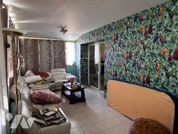 Maison 6 pièces 198m²