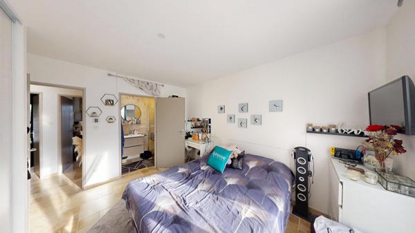 MAISON PLAIN PIED AVEC JARDIN GARAGE ET PISCINE A CONQUE SUR ORBIEL