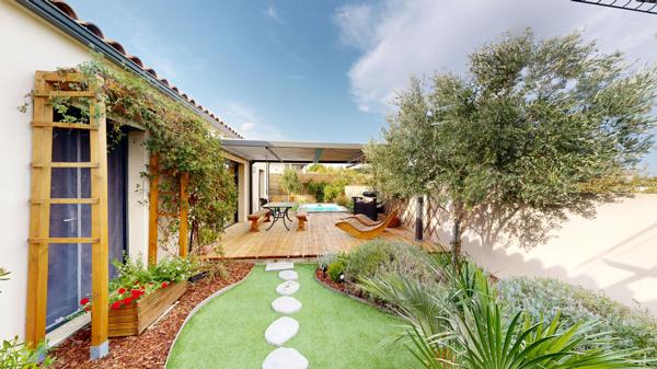 MAISON PLAIN PIED AVEC JARDIN GARAGE ET PISCINE A CONQUE SUR ORBIEL