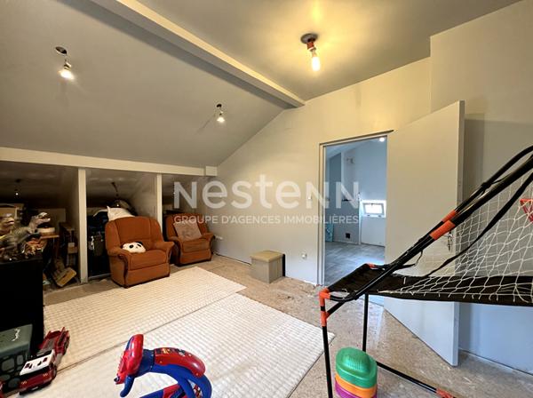BAR LE DUC : Maison familiale mitoyenne de 110 m² , 5 pièces, 3 chambres, proche lycée