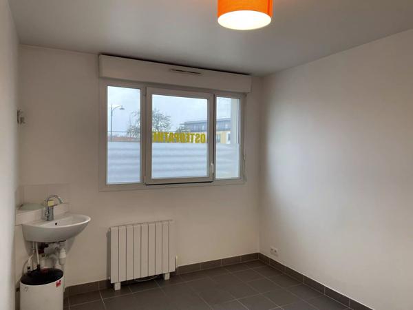 Location Local commercial 1 pièces 11 m2 à Pontault-Combault
