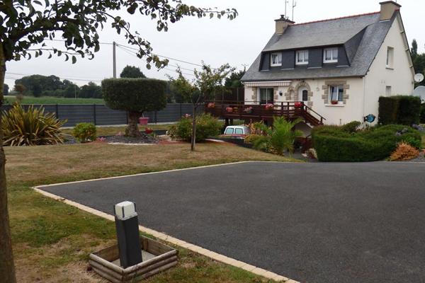 Maison Pludual 5 pièce(s) 126 m2 double garage