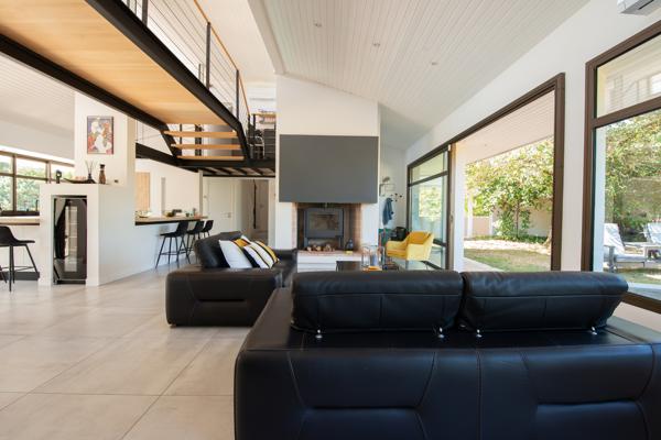 ARCHITECTURE CONTEMPORAINE - 1996- MAISON LATRESNE - Latresne
