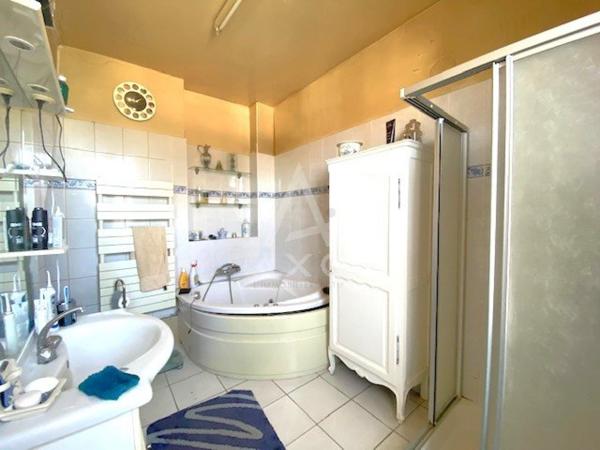 BRIARE Maison centre ville 3 chambres avec jardin