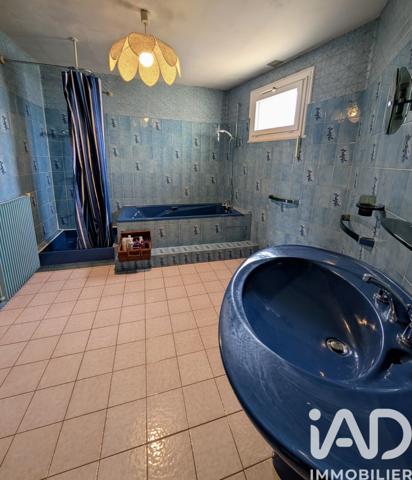 Immeuble à vendre 201 m² Saint-Seurin-sur-l'Isle