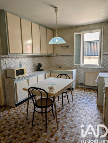 Immeuble à vendre 201 m² Saint-Seurin-sur-l'Isle
