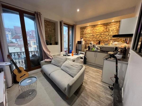 Vente                                                      Appartement
                        
                     2 pièces                      28 m2                     à Perpignan
