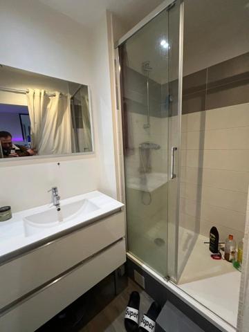 Vente                                                      Appartement
                        
                     2 pièces                      28 m2                     à Perpignan