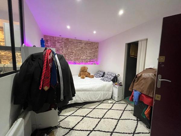 Vente                                                      Appartement
                        
                     2 pièces                      28 m2                     à Perpignan