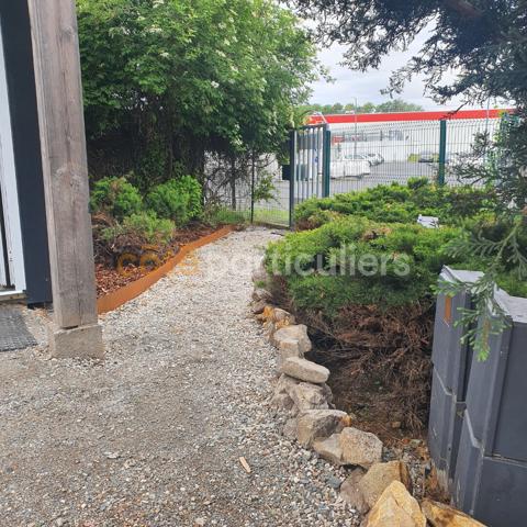 Location
                Bureaux68 m² - LEMPDES (63370)