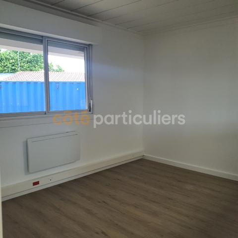Location
                Bureaux68 m² - LEMPDES (63370)
