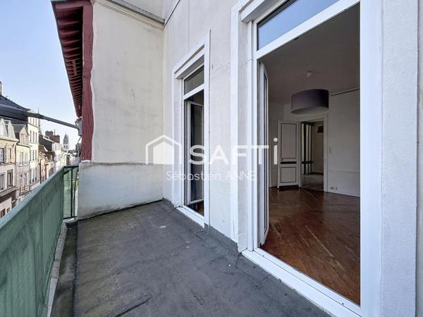 EXCLUSIVITÉ – RUE BEAUVOISINE À ROUEN