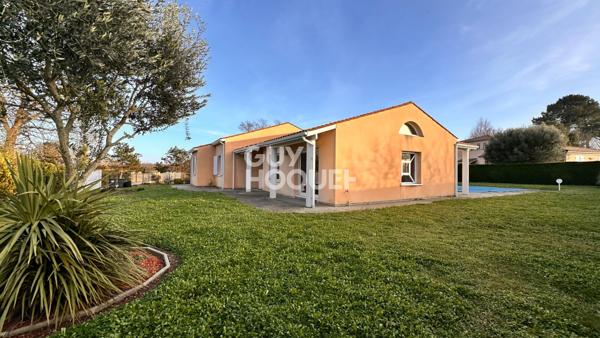 Maison d'exception à vendre à LES MATHES - 6 pièces avec piscine