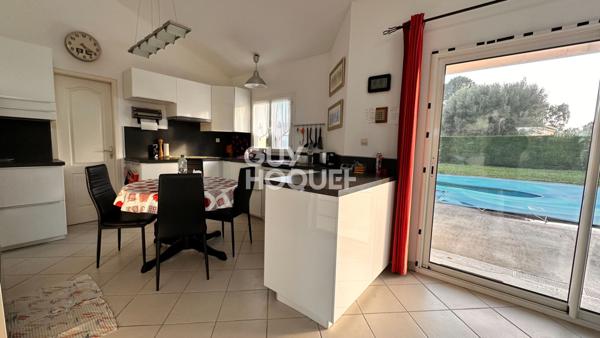 Maison d'exception à vendre à LES MATHES - 6 pièces avec piscine