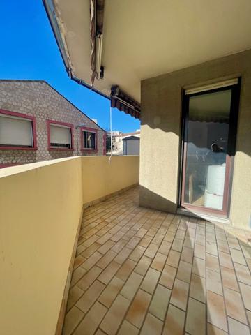 Marseille (13008) Beau T3 avec terrasse