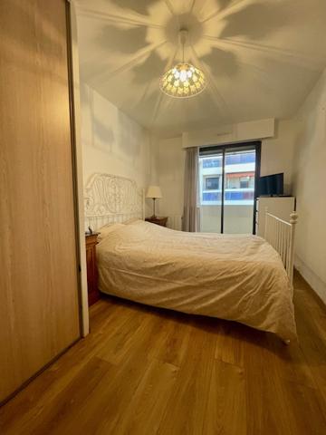 Marseille (13008) Beau T3 avec terrasse