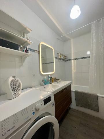 Marseille (13008) Beau T3 avec terrasse