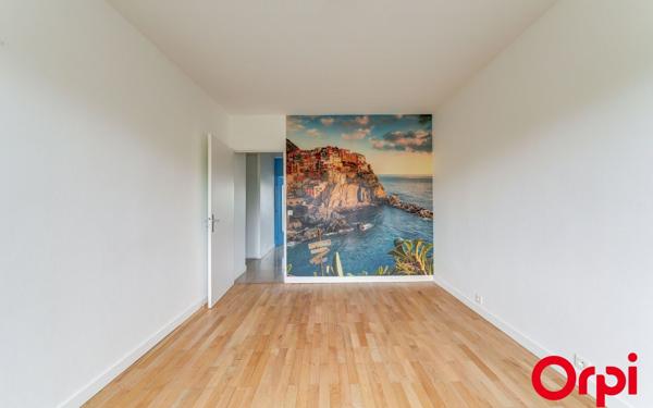 Appartement à vendre    3 pièces • 81,43 m2 Caluire-et-Cuire