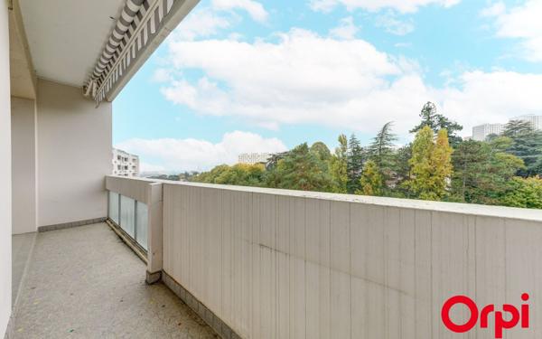 Appartement à vendre    3 pièces • 81,43 m2 Caluire-et-Cuire