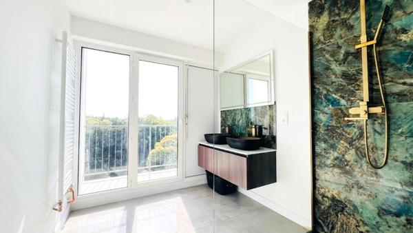 Quimper Ouest - Appartement T4 de 78 m² habitable - 1 loggia - avec vue panoramique sur la rivière de l’Odet - Une terrasse - Cave.