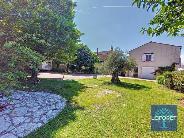 Achat maison Chantonnay - 7 pièce(s) - 288 m² - 367 500 €