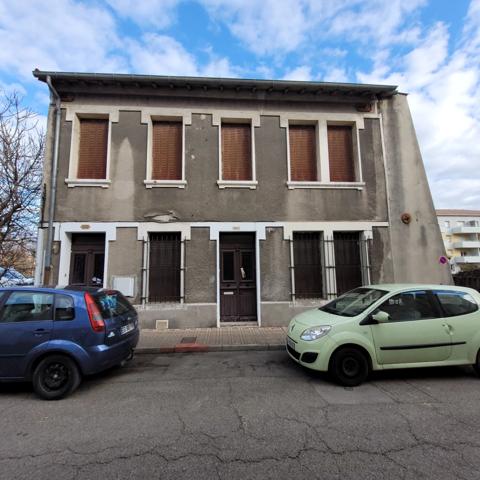 Dpt Gard (30), à vendre ALES immeuble de rapport 175m2 environ à rénover + terrain 300m² environ.