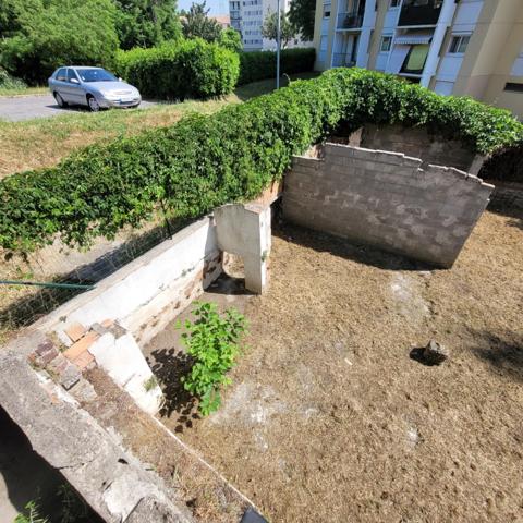 Dpt Gard (30), à vendre ALES immeuble de rapport 175m2 environ à rénover + terrain 300m² environ.