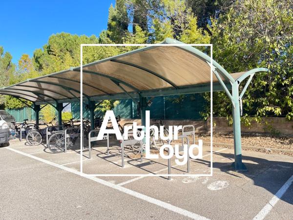 Bureaux à louer à Castelnau le Lez avec parking privatif et coworking