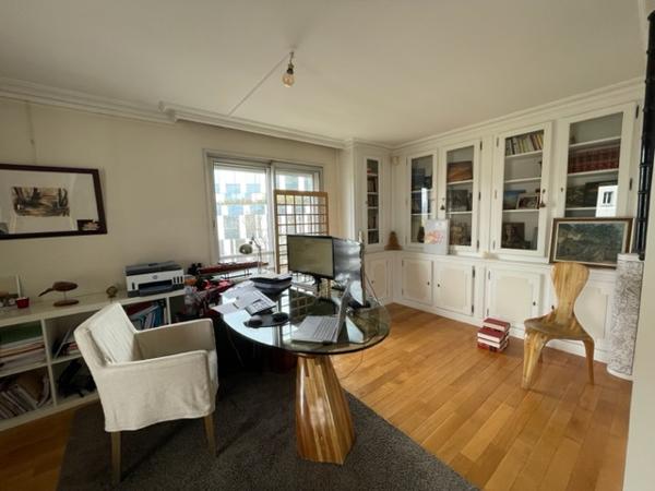 Paris (75017) A VENDRE - EN TRES BON ETAT - APPARTEMENT 2 PIECES