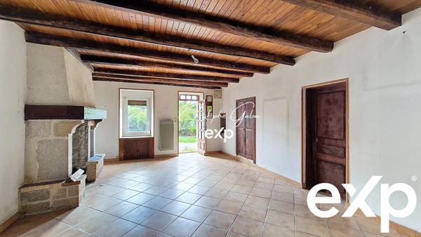 Maison à rénover avec potentiel et dépendances