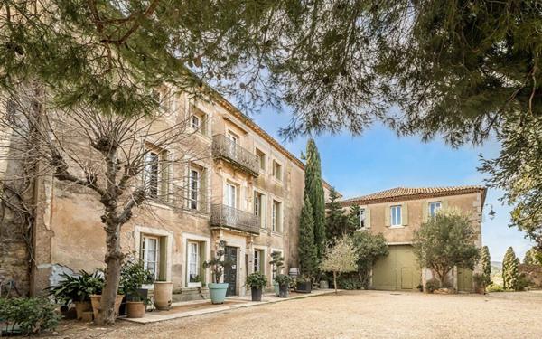 Maison à vendre    12 pièces •  Saint-André-de-Roquelongue