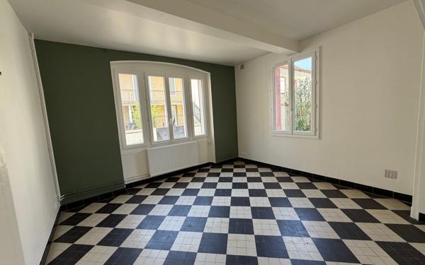Maison à vendre    4 pièces •  Aire-sur-l'Adour