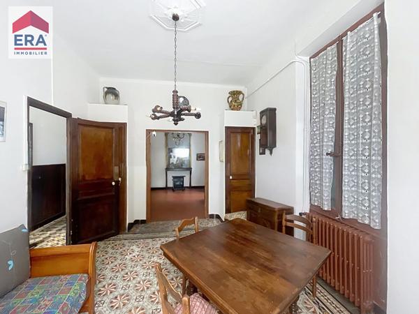 A VENDRE ST JOSEPH MARSEILLE 13014 PROPRIETE  MAISON  T4 , DEPENDANCES, GARAGE?GRAND TERRAIN.