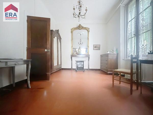 A VENDRE ST JOSEPH MARSEILLE 13014 PROPRIETE  MAISON  T4 , DEPENDANCES, GARAGE?GRAND TERRAIN.