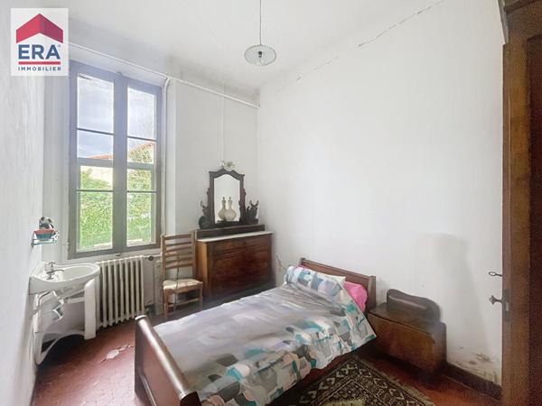 A VENDRE ST JOSEPH MARSEILLE 13014 PROPRIETE  MAISON  T4 , DEPENDANCES, GARAGE?GRAND TERRAIN.
