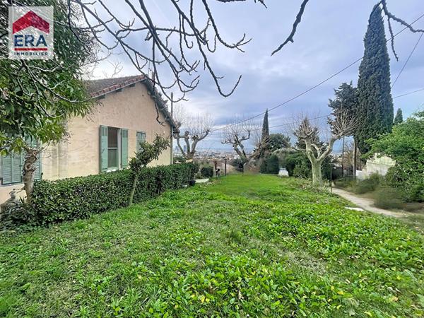 A VENDRE ST JOSEPH MARSEILLE 13014 PROPRIETE  MAISON  T4 , DEPENDANCES, GARAGE?GRAND TERRAIN.