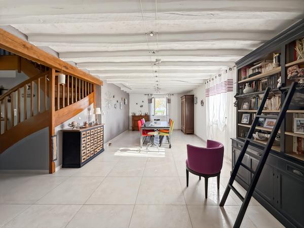 Dept de la Vienne (86) Maison de caractère type 8 à vendre