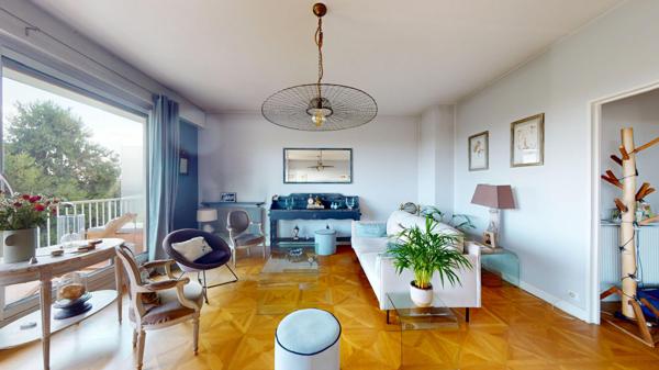 Magnifique appartement dernier étage 6 pièce(s) 4 ch 144 m2