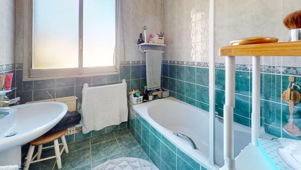 Magnifique appartement dernier étage 6 pièce(s) 4 ch 144 m2